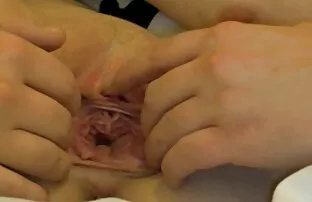 XXX دانش آموز كس كون كير زن با اشاره به گربه بیرون در خارج.