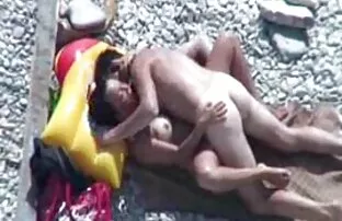 XXX بلوند او در دهانش پاره شده و تصاویر سکسی کس و کون توسط اسپرم روی صورتش آبیاری می شود.
