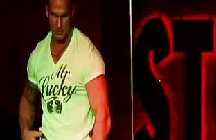 XXX پوره در طبیعت از استمناء لذت عكس كس سكسي می برد.