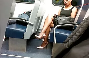 XXX آنا برهنه در استخر. عکس سکسی متحرک کس
