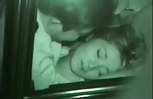 XXX نامادری پسر را از کوس کون خفن سیگار کشیدن و رابطه جنسی در آشپزخانه راضی می کند.