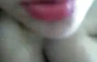 XXX ثروتمند یک خانم سکس گالری کس با یک دیک بزرگ را farts می کند.