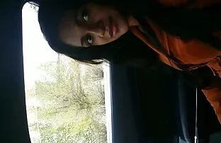 XXX آدلاید عكس كوس سكس با ویبراتور بازی می کند.