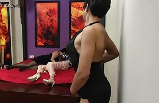 XXX او در واژن معلمی دارد و اسپرم را لیز تصاویرسکسی کس وکون می کند.
