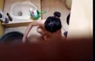 XXX دختر عکس کیرکون کوس در شورت.